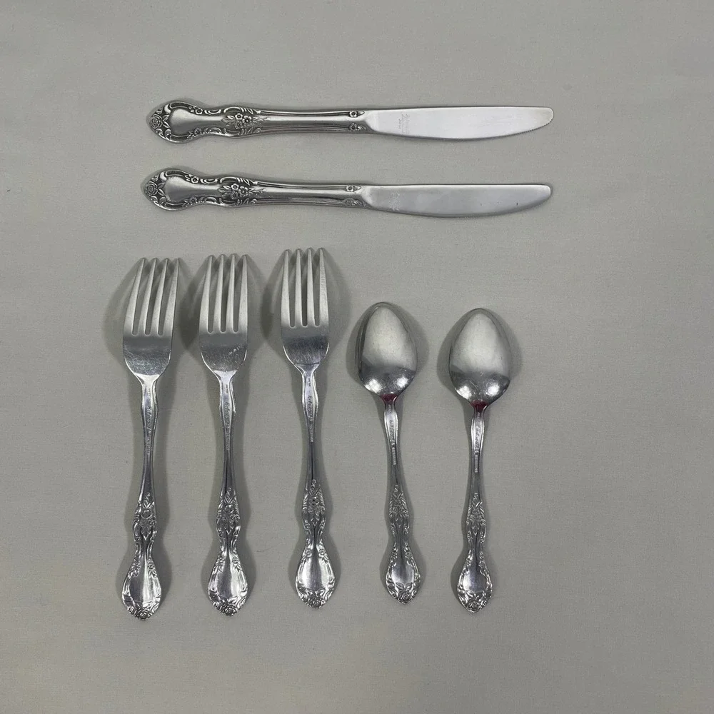 Reed & Barton Rebacraft Candace-Andrea Stainless Steel 7 Piece Flatware‎ Floral